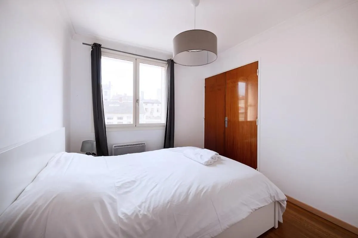 Charmant T3 Au Coeur De Lyon 7Eme